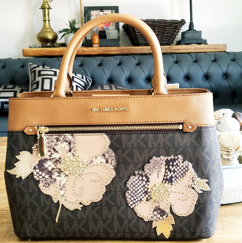 Michael Kors Hailee Medium Satchel Floral Parches
